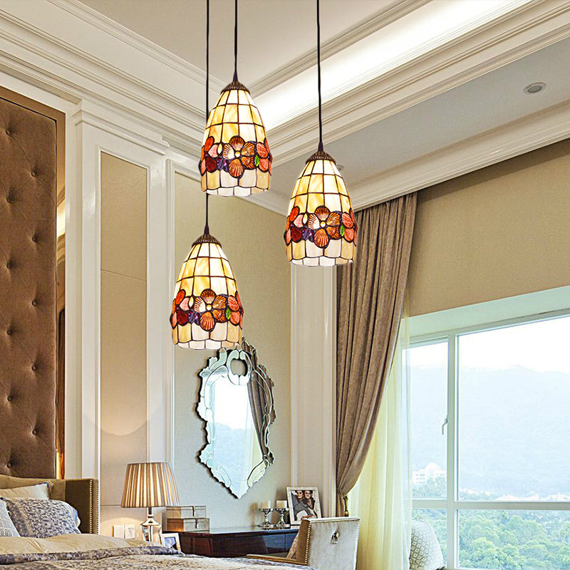 Baroque Shell Bell Pendant Light With 3 Yellow Bulbs And Linear/Round Canopy