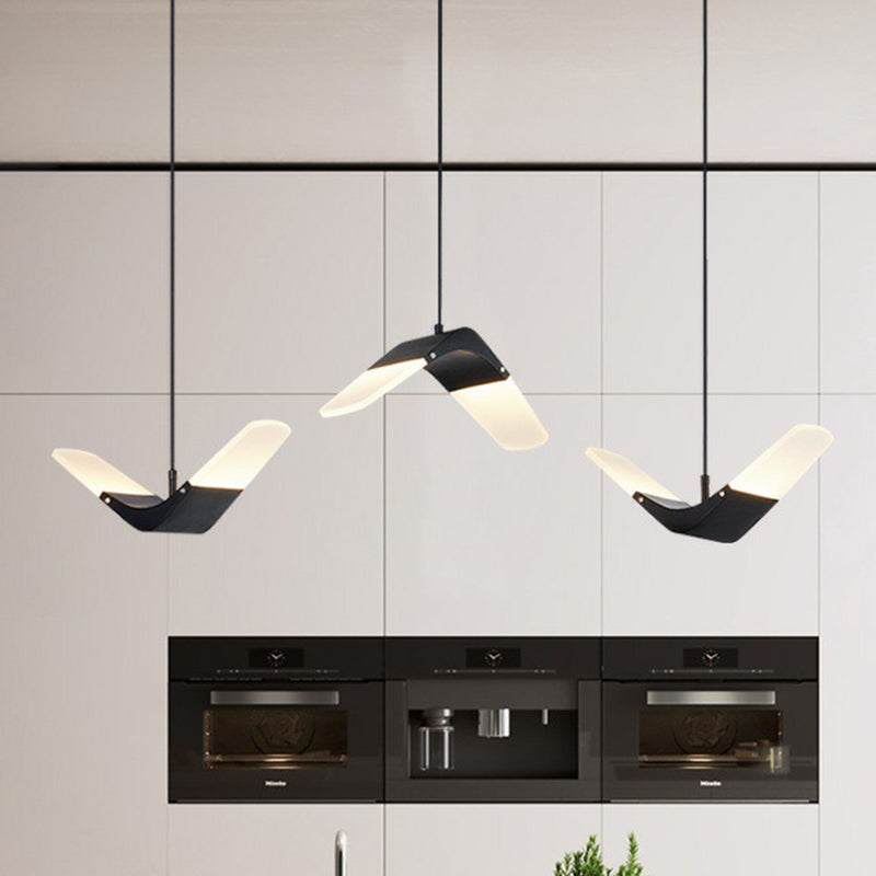 Gull-Shaped Cluster Pendant: Acrylic Decorative 3-Light Ceiling Light For Restaurants