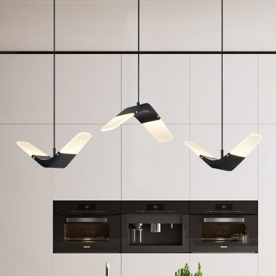 Gull-Shaped Cluster Pendant: Acrylic Decorative 3-Light Ceiling Light For Restaurants Black