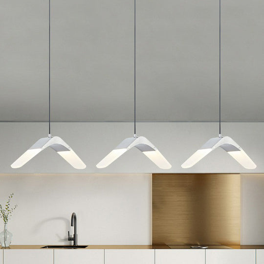 Gull-Shaped Cluster Pendant: Acrylic Decorative 3-Light Ceiling Light For Restaurants