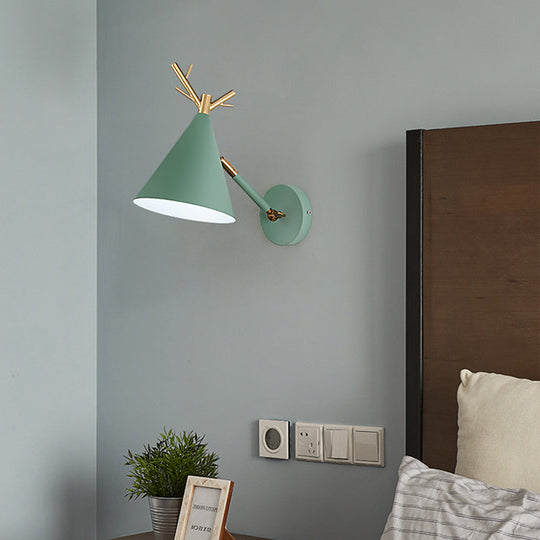 Minimalistic Cone Wall Sconce With Metal Antler Design In Grey/White/Green For Bedside Green