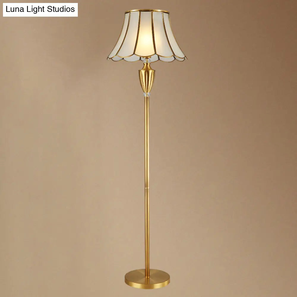 Brass Traditional Stand Up Lamp With Scalloped Glass Shade And Single Bulb Floor Lighting