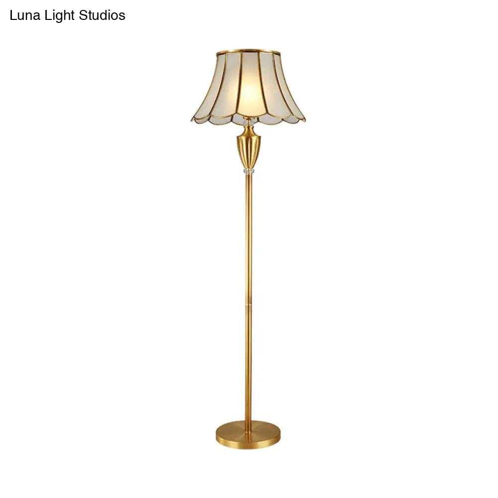 Brass Traditional Stand Up Lamp With Scalloped Glass Shade And Single Bulb Floor Lighting