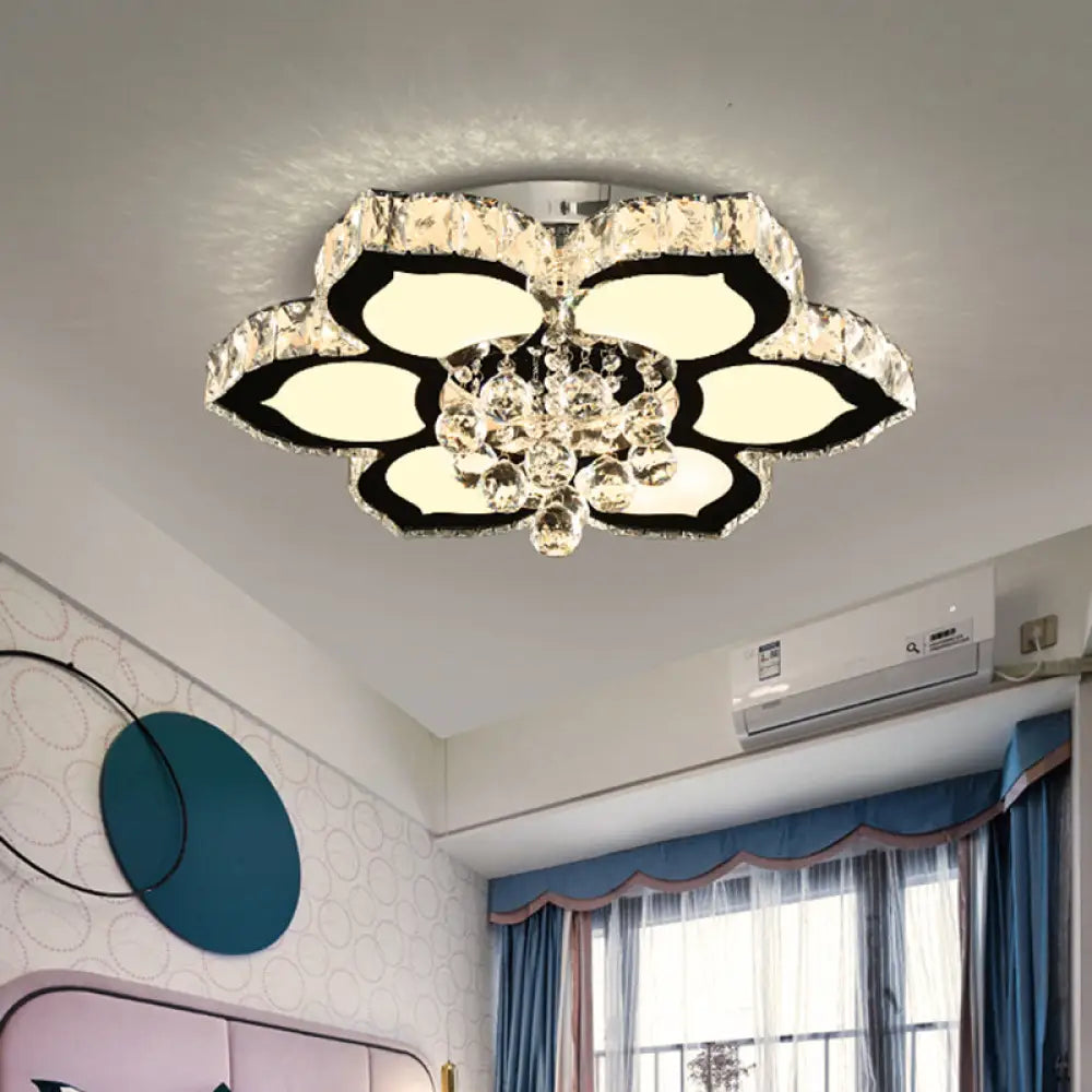 Contemporary Beveled Glass Lotus Led Flush Light In Chrome - Ideal For Bedroom 17’/22’ Wide / 17’