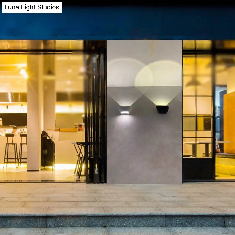 Contemporary Led Wall Sconce Light Fixture- Elliptical Shape Metallic Courtyard Lighting