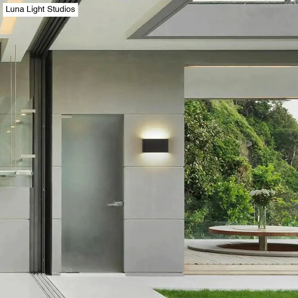 Luna | Outdoor Wall Light Outdoor Lighting
