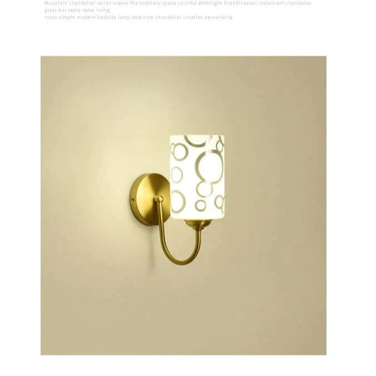 Mur de fond de salon nordique simple tout en cuivre