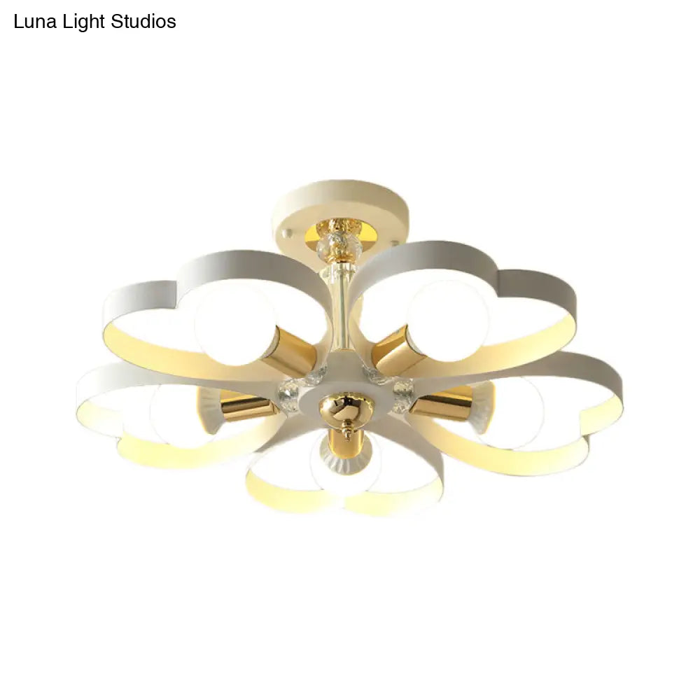 Nordic Style Metal Ceiling Lamp - Heart/Flower Shade White Finish 3/5 Lights For Living Room