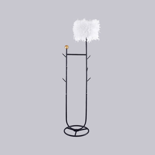 U-Shape Metallic Tree Floor Lamp 1-Light Black/Gold Finish With Feather Shade - Simple And Stylish