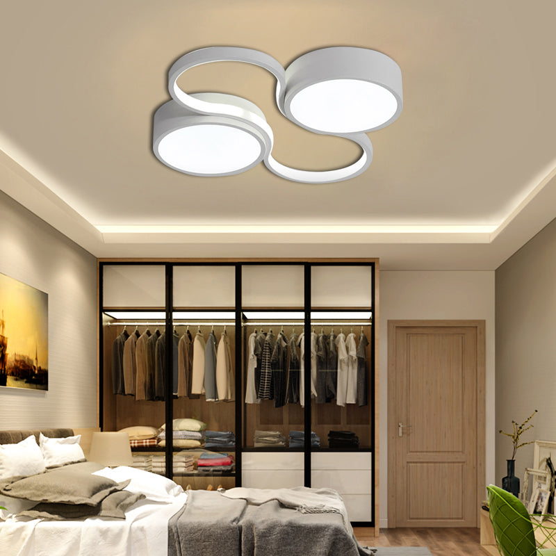 Contemporary Led Flush Mount Lamp - Black/White Circular Design 19.5’/23.5’ Wide Acrylic Shade
