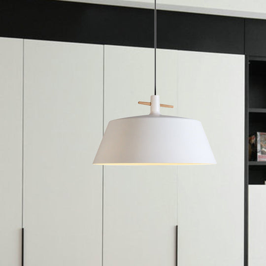 Contemporary Metallic Pendant Lamp With Shade - Black/White