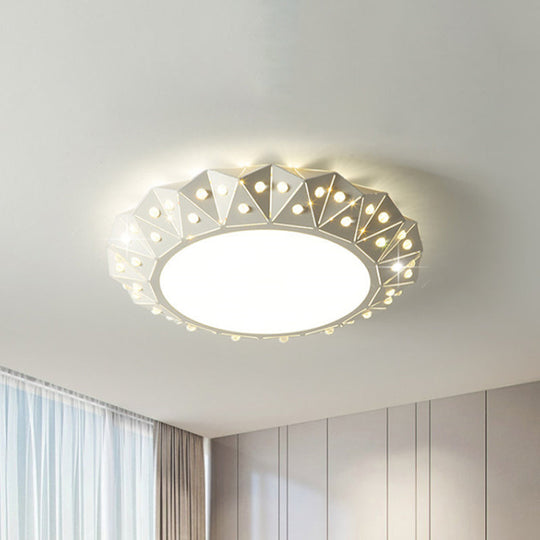 Modern Faceted Round Flushmount Light With Warm/White Led Lighting And Iron Shade 16.5’/22.5’ Wide