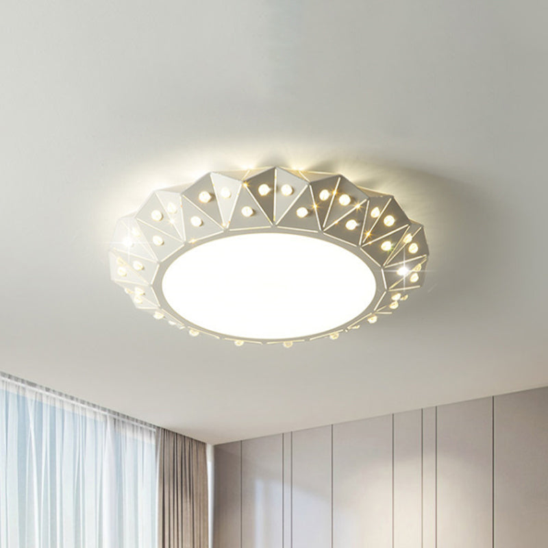 Modern Faceted Round Flushmount Light With Warm/White Led Lighting And Iron Shade 16.5/22.5 Wide