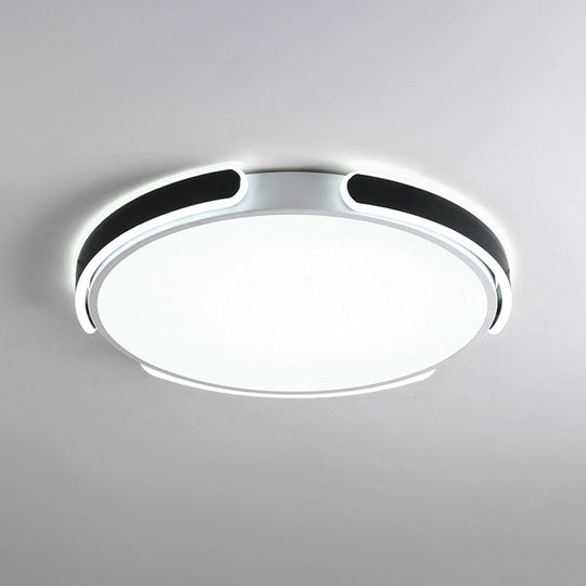 Nordic Led Flush Mount Round Ceiling Light - Black/White With Riveted Straps 14/18/21.5’ Warm/White