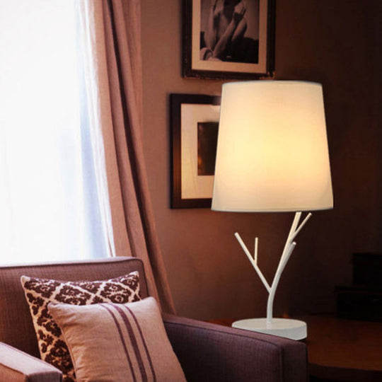 Isabella - Lampe de table moderniste