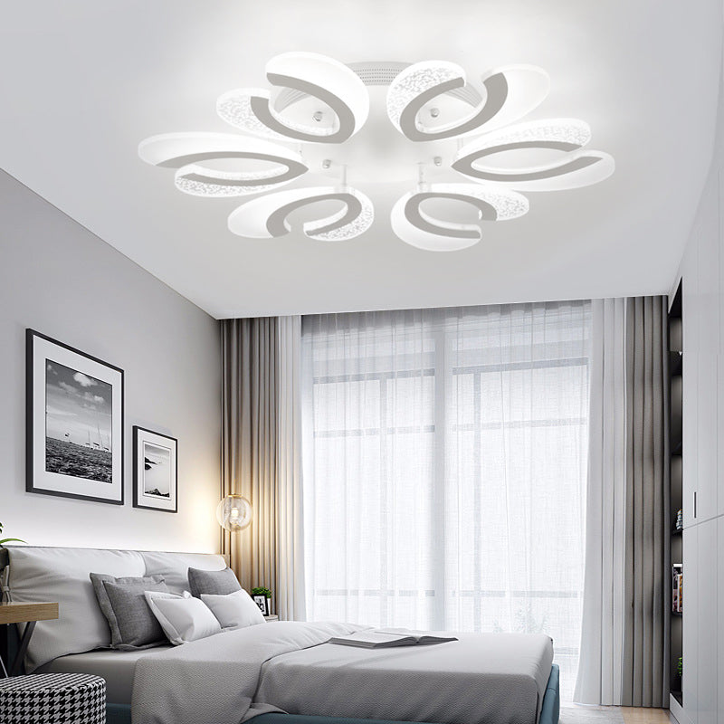 Contemporary Clear And White V - Shaped Flush Mount Led Light Fixture - Acrylic Ceiling With 4/6/9