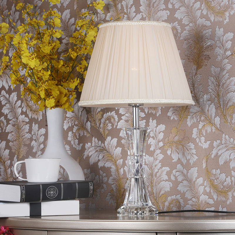 Eva - Lampe de table à abat-jour plissé : Lampe de chevet traditionnelle en cristal