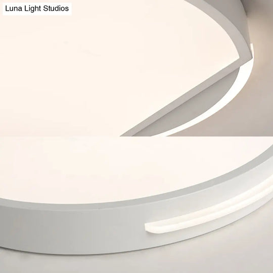 16’/19.5’ White Round Ceiling Mounted Led Flush Light Fixture Metal Construction Simple Style