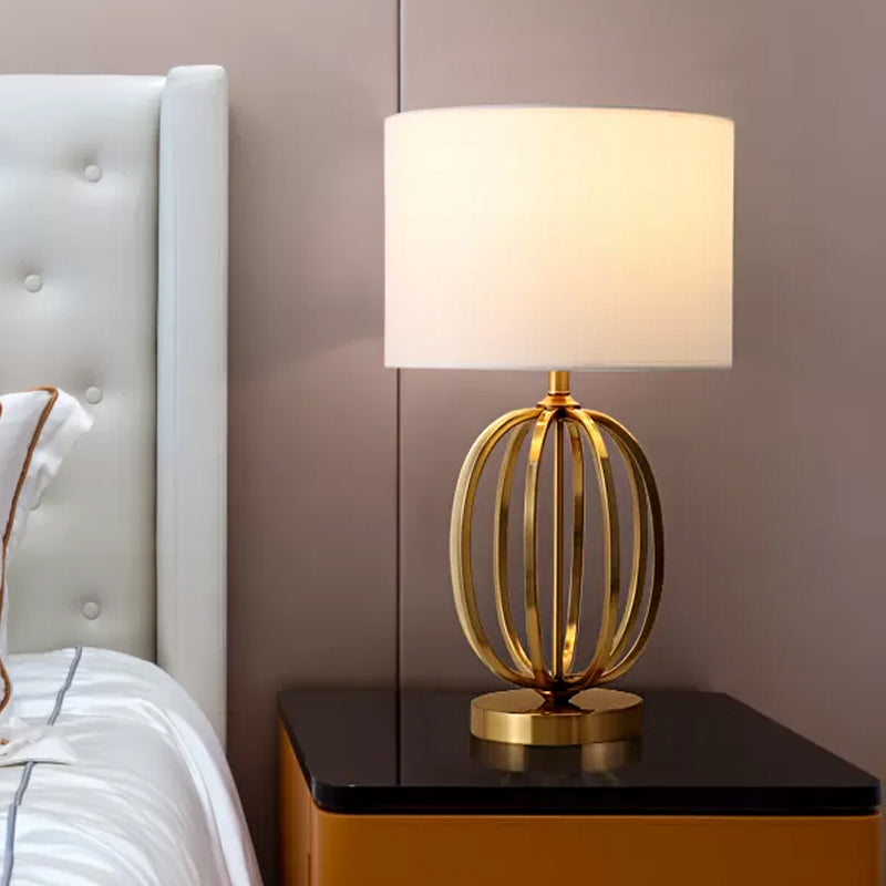 Vintage Single Bulb Table Lamp With Fabric Drum Shade Gold Oval Frame Base