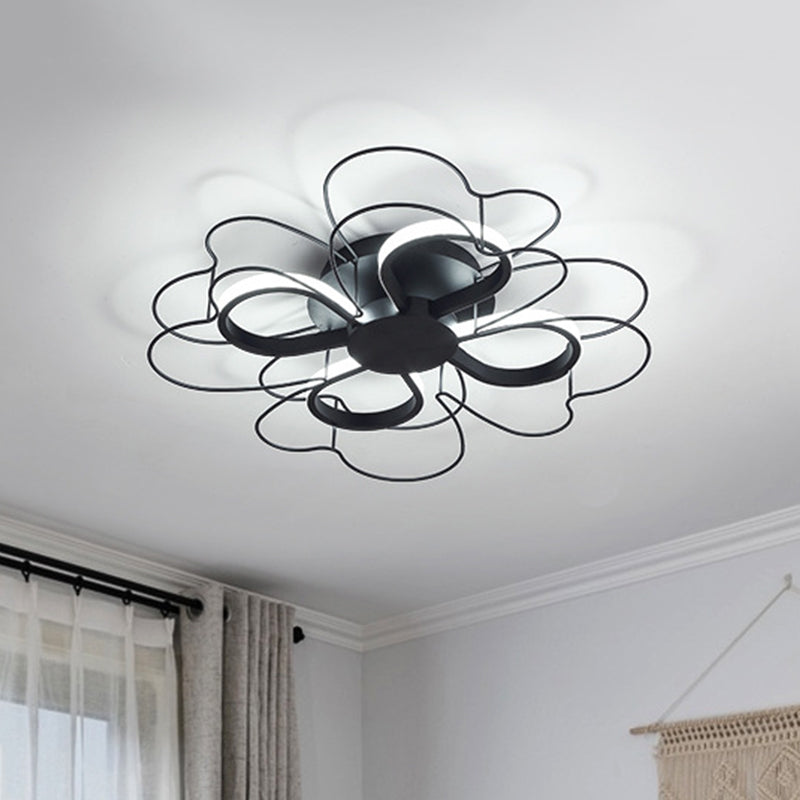 Contemporary Metallic Clover Flush Light - 19’/22.5’ W Black/White Led Warm/White Lighting