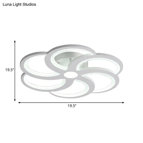 19.5’/23.5’ W Nordic Style Metal And Acrylic Led Flush Mount Light In White - Warm Glow For