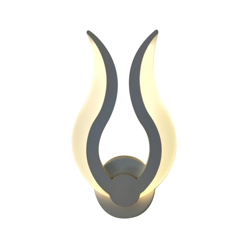 Nordic Led Flame-Shaped Wall Sconce Light For Cozy Bedroom Ambiance In Warm/White