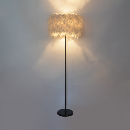 Minimalist Black/White Drum Floor Lamp With Feathered 1 Head Curved/Straight Pole