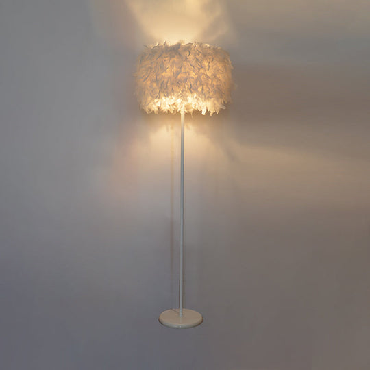 Minimalist Black/White Drum Floor Lamp With Feathered 1 Head Curved/Straight Pole