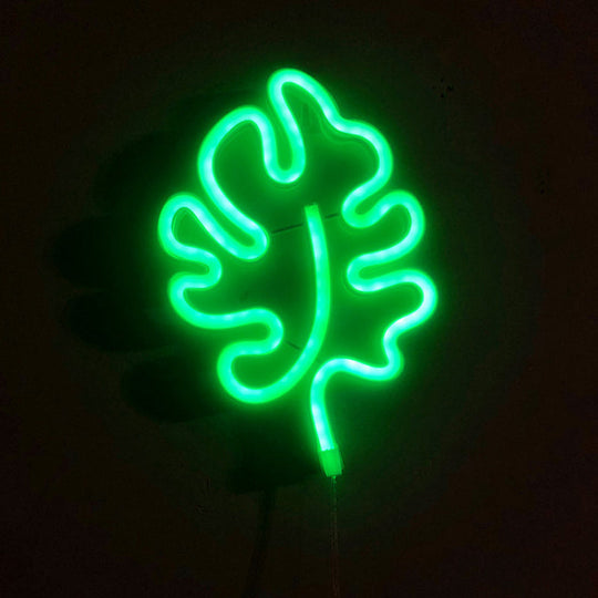 Mini Leaf-Shaped Led Wall Night Light Modernist Plastic Design In White