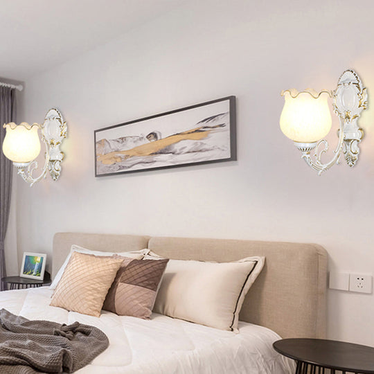 Classic Flower Wall Mount Light With Frost Glass And Ruffle Trim For Corridor 1 / White-Gold