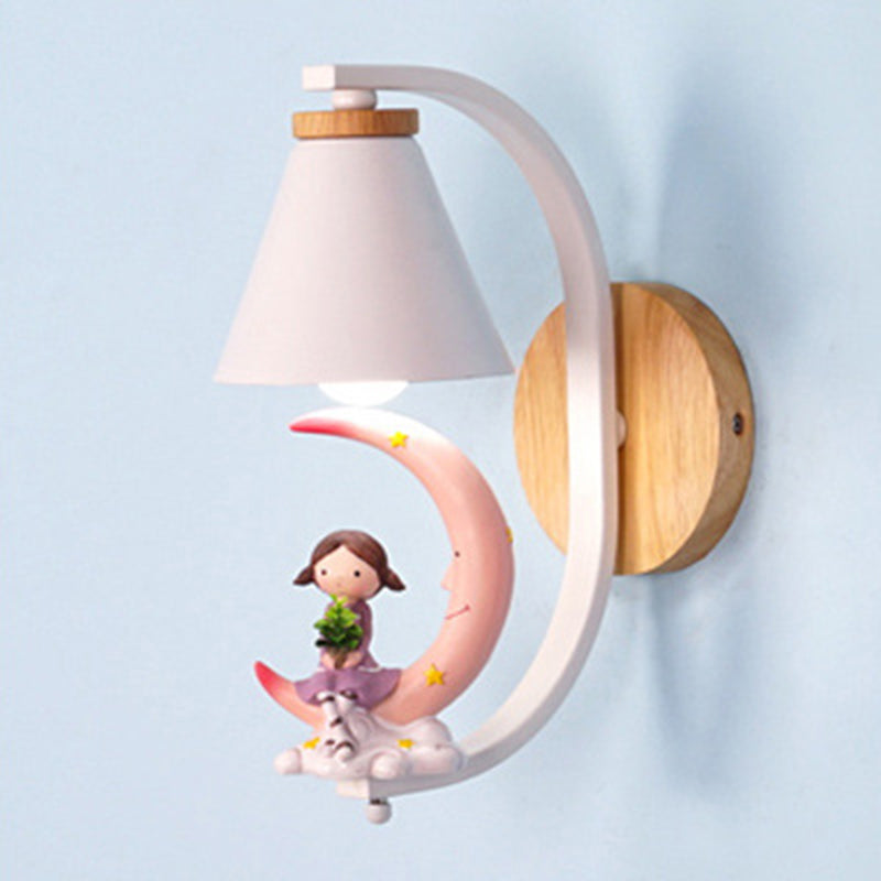 Kids Tapered Wall Lighting With Decorative Figurine In Metallic White