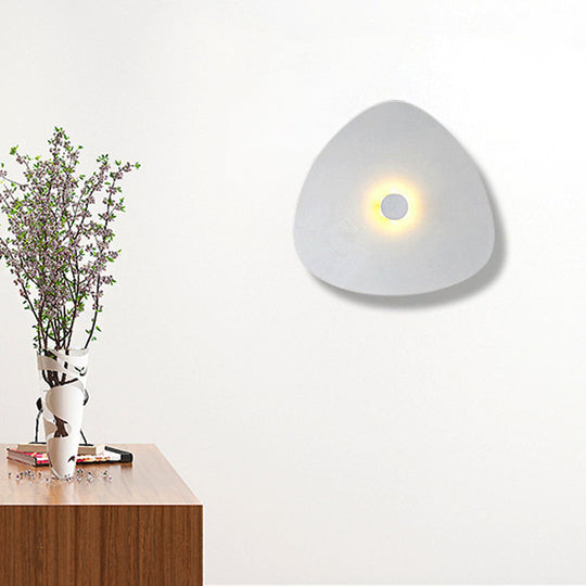 Modern Flaky Sconce Light: 7/9/11 Acrylic Led Wall Mounted Fixture In Grey/White