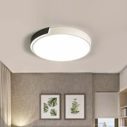 Modern Metal Geometric Led Flush Mount Ceiling Light In Black And White Black - White / Warm Round