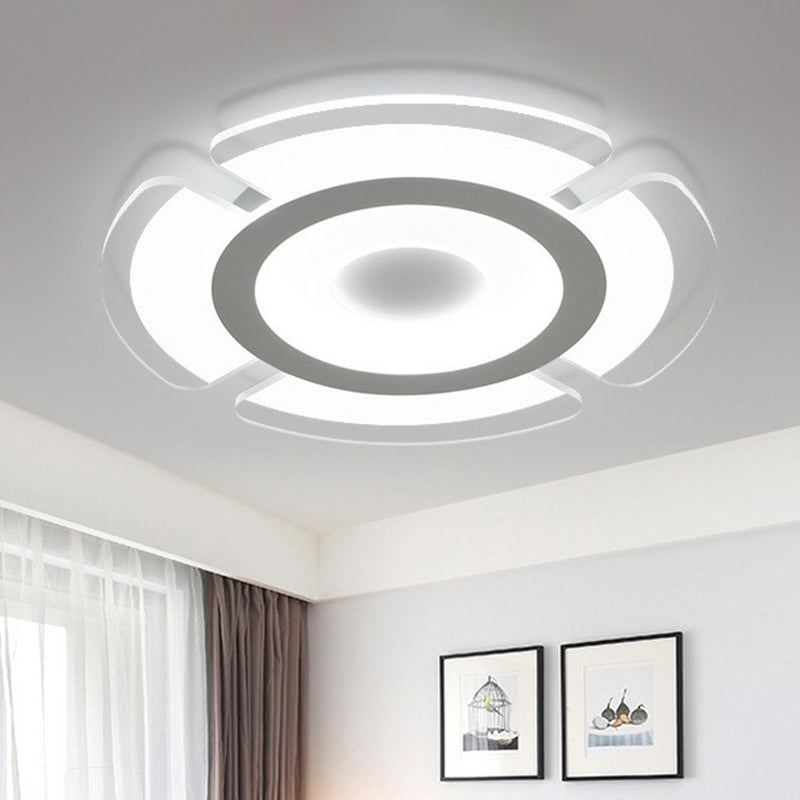 Minimalist Clear Led Flush Mount Fixture For Living Room - Metallic Circular Lighting / 16.5’ White