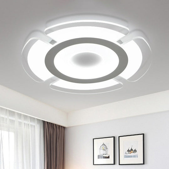 Minimalist Clear Led Flush Mount Fixture For Living Room - Metallic Circular Lighting / 16.5 White