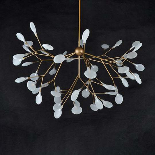 Plafonnier suspendu à la feuille d'or: Lustre de salon en acrylique design