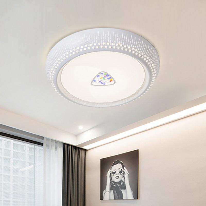 Modern Acrylic Led Flush Mount Ceiling Light - White 23’/31’ Wide