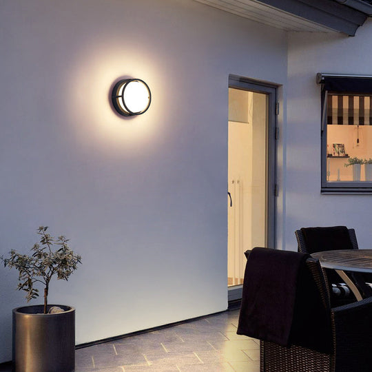 Modern Led Outdoor Wall Sconce In Black Plastic - Stylish & Durable Lighting