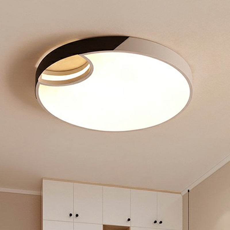 Round Led Ceiling Mounted Light: Modern Nordic Metal Bedroom Flush Fixture In Black - White