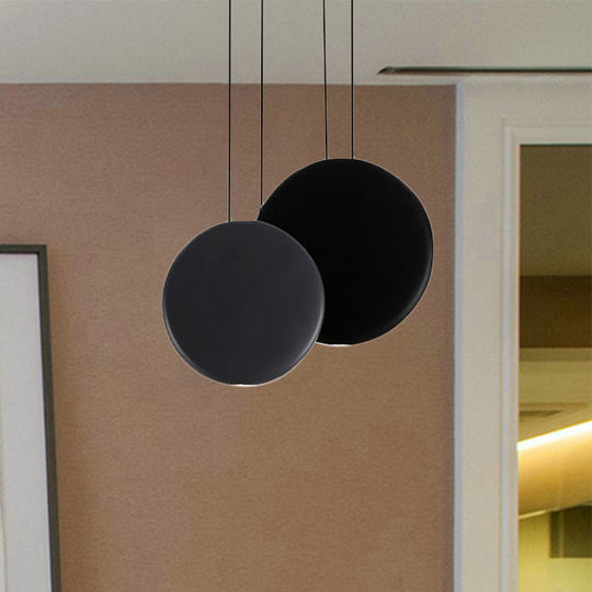 Modern Black And White Pendant Lights - 2/3/5 Globe Design With Warm/White Light