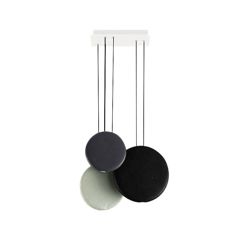 Modern Black And White Pendant Lights - 2/3/5 Globe Design With Warm/White Light