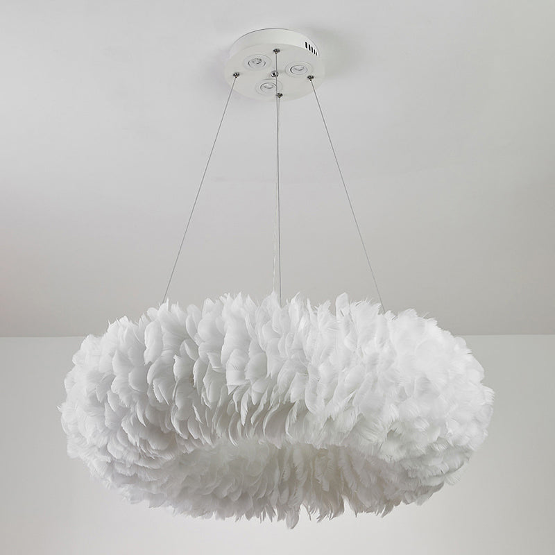 Suspension moderne en plumes blanches pour chambre à coucher avec suspension suspendue