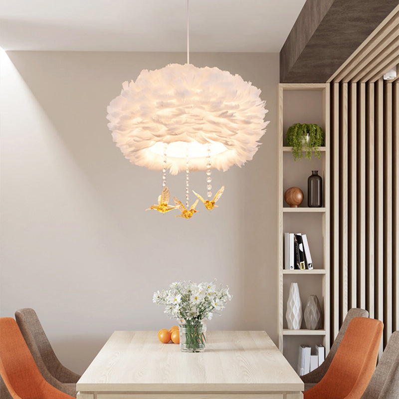 Suspension moderne en plumes blanches pour chambre à coucher avec suspension suspendue