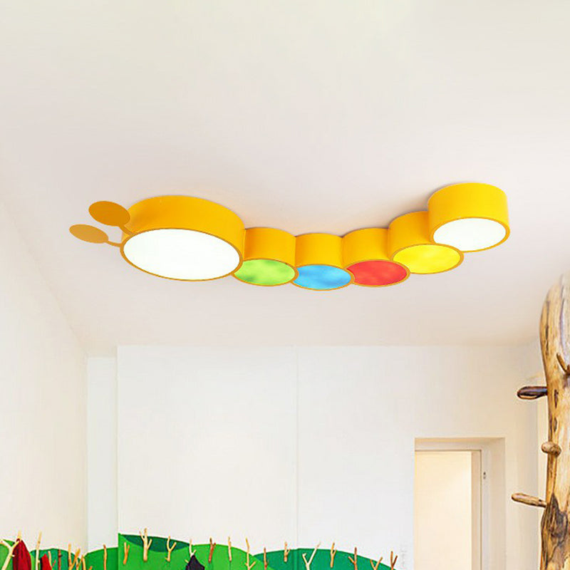 Éclairage d'apprentissage : luminaire à encastrer à LED en métal jaune avec un adorable motif de chenille de dessin animé pour les espaces de la maternelle
