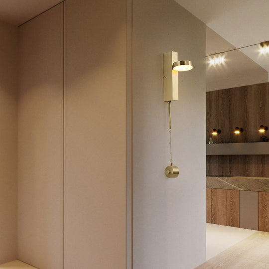 Minimalist L-Shaped Led Wall Sconce With Pull Chain For Living Room Lighting