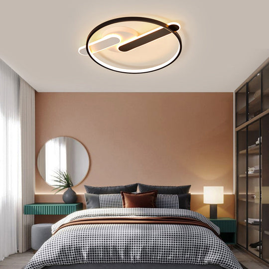 Modern Circle Led Flush Light In Black And White For Corridors - Sleek Minimalist Design