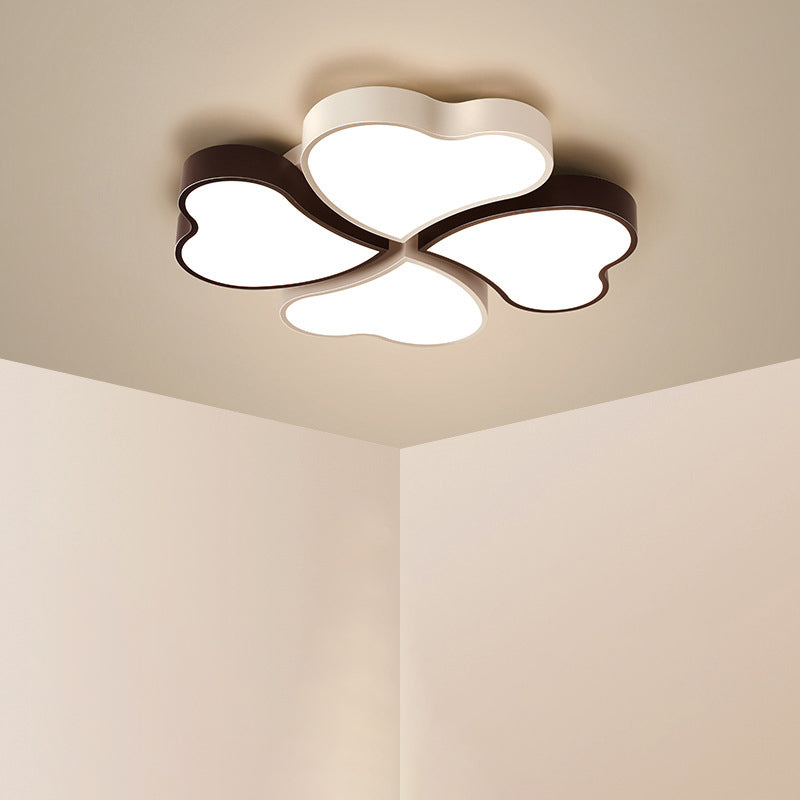 Nordic Style Led Ceiling Lamp - Clover Shaped Flush Mount Light Fixture Black - White / White