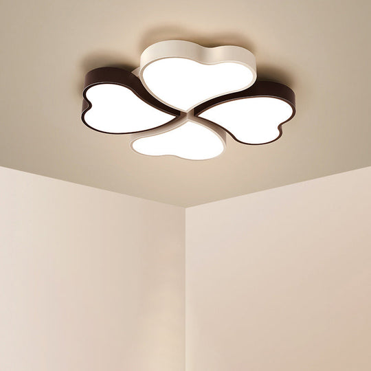 Nordic Style Led Ceiling Lamp - Clover Shaped Flush Mount Light Fixture Black - White / White