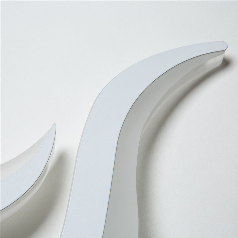 Flame Shaped Led Wall Mounted Light - Decorative Acrylic Sconce For Corridors (White)