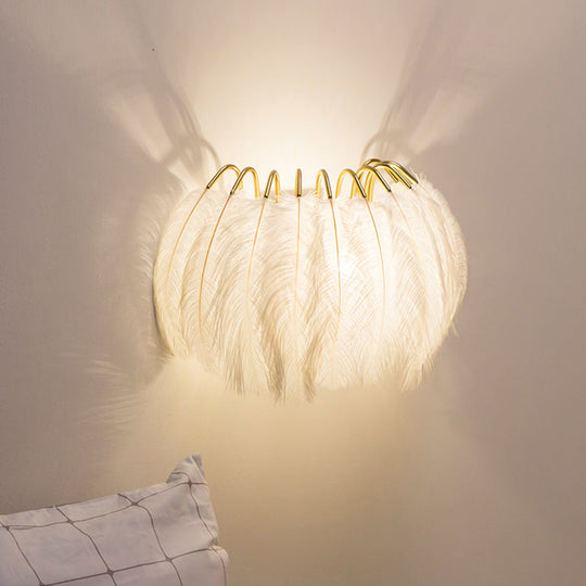 Minimalist Feather Shaded Wall Sconce Light Fixture For Living Room - Mount Lighting White / Pumpkin